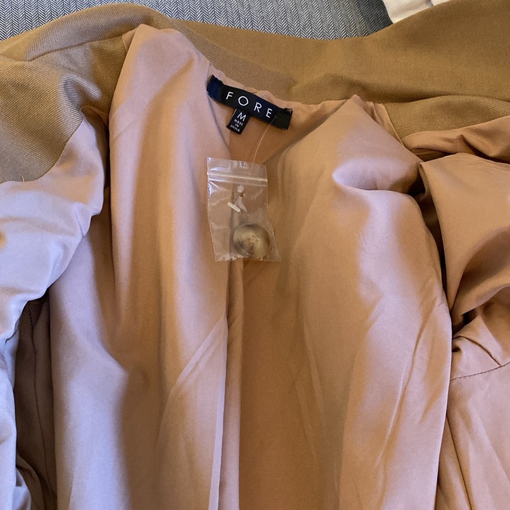 Women’s Twill Trench Coat EUC - Picture 7 of 9